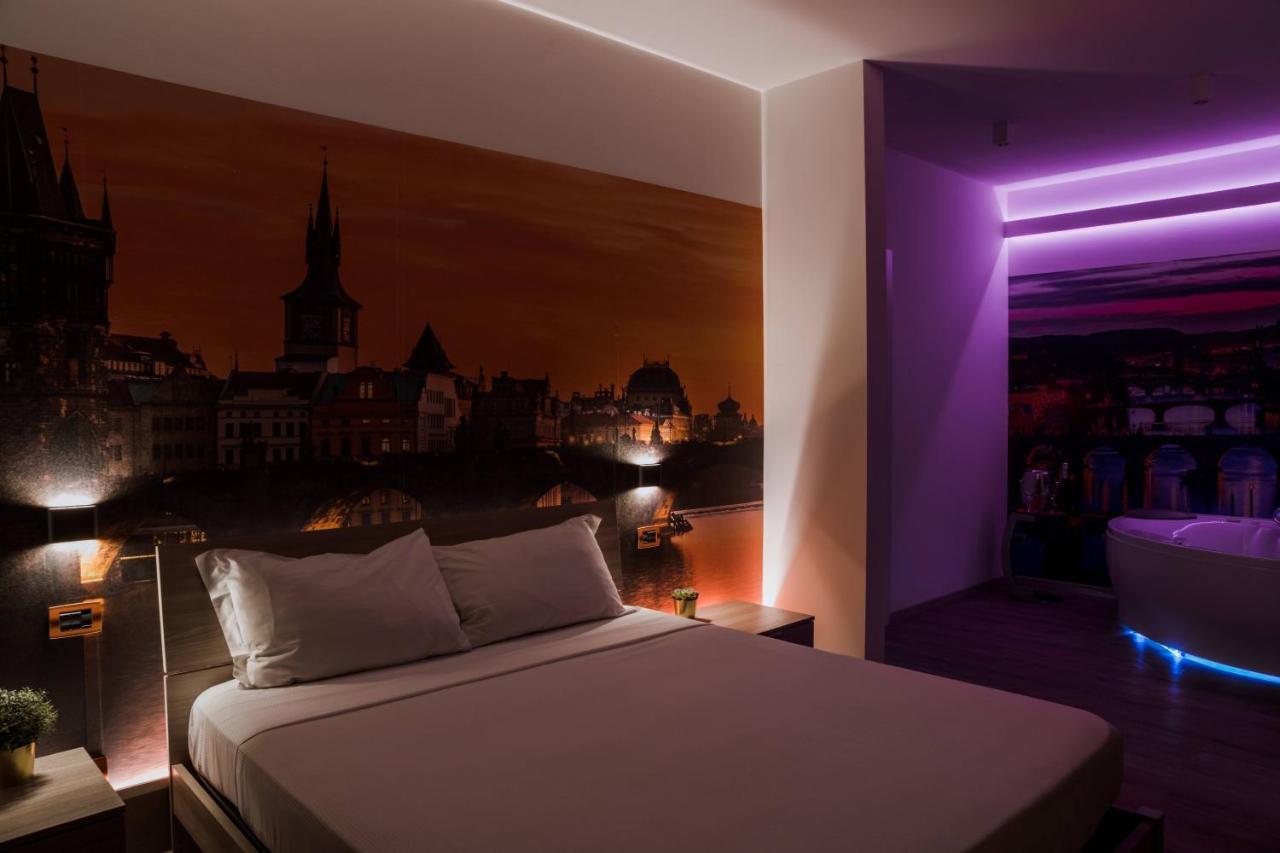 Hotel Seven Rooms Milan Exterior photo