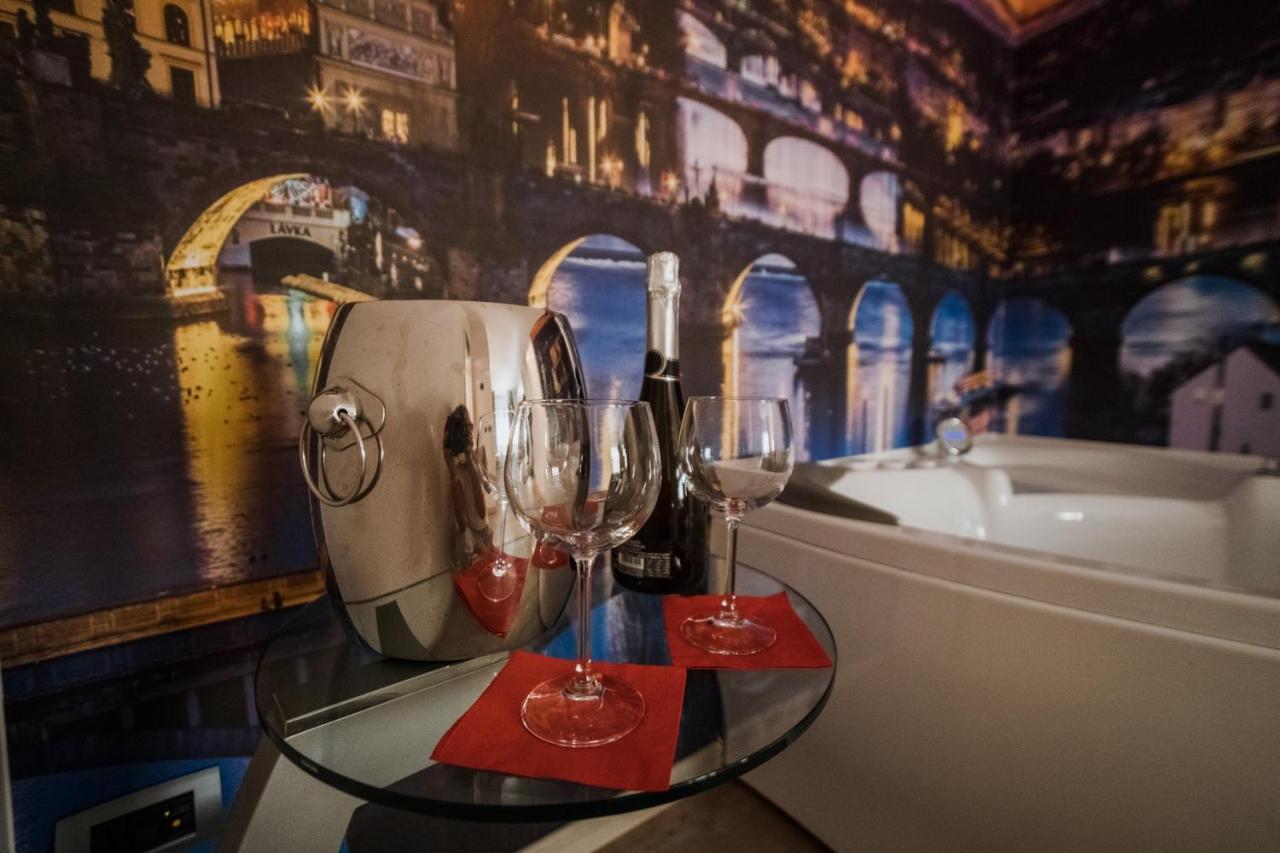 Hotel Seven Rooms Milan Exterior photo